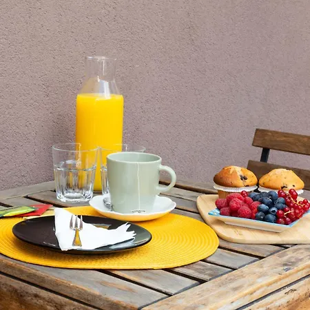 Terrace Con Parcheggio Incluso Milán