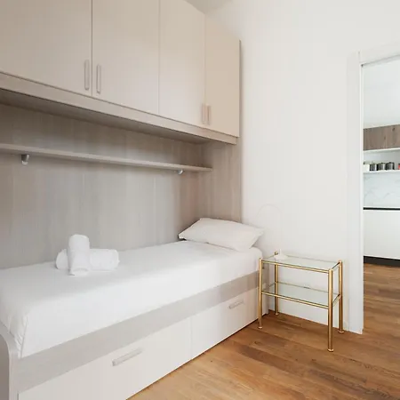 Repubblica - - Moderno Trilocale * Μιλάνο