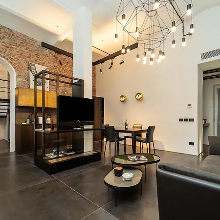 Prestigioso Loft In San Babila A 5 Min. Dal Duomo Milánó