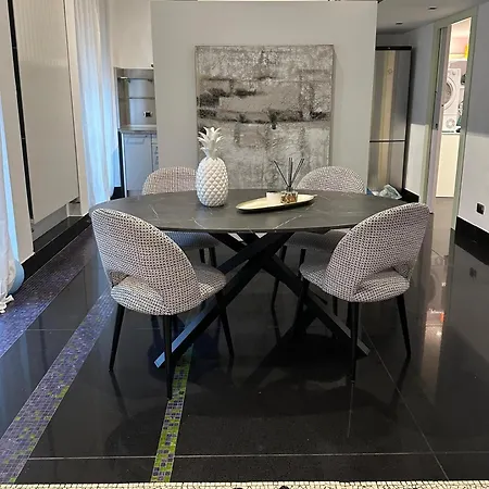 San Babila Loft Esclusivo With Parking * Milaan