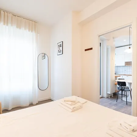 Moderno Bilocale Sui Navigli - Mirable Pm * Милан