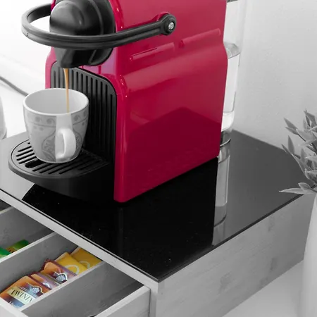 East End Studi * Milão