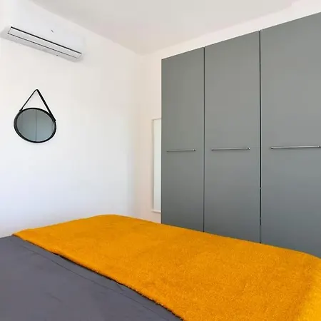 Bande Nere-san Siro Attico Con Terrazzo