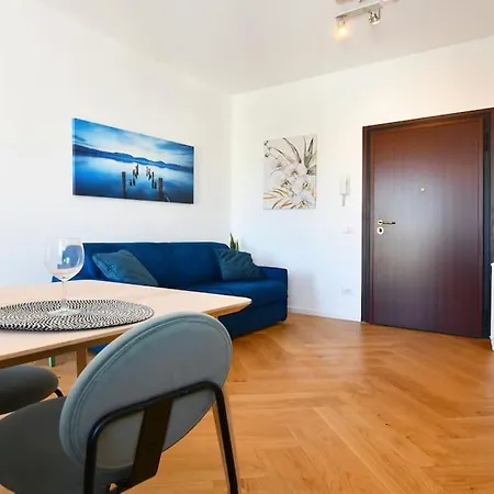 Bande Nere-san Siro Attico Con Terrazzo *