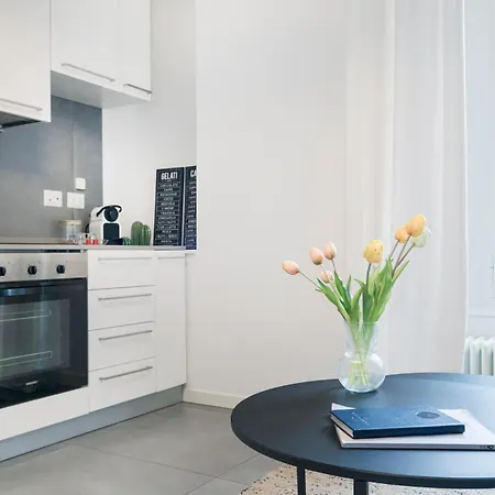 Apartment New Flat Fully Furnished In P.ta Romana Milan