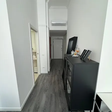 Maisons Via Torino Apartament