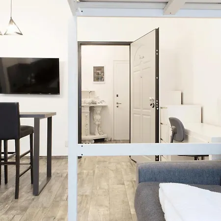 Moderno * Милан