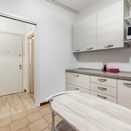 Sweet Rossi 57 Apartment Milan