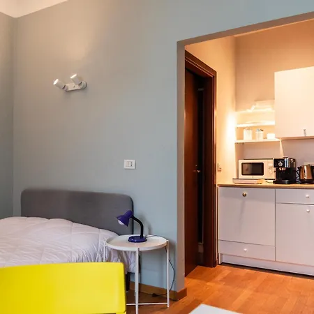 Apartment Youhosty -varesina 130 Milan