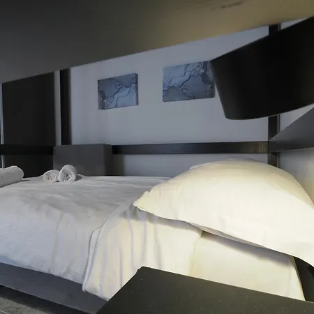 Primopiano - Astesani Apartman *