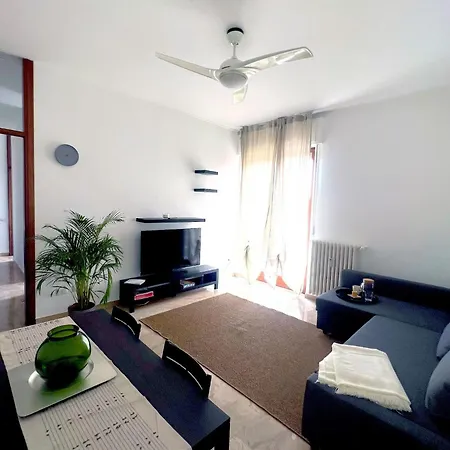 The 6th Floor Flat - Direct Link To Centre In 8 Mins * Milano