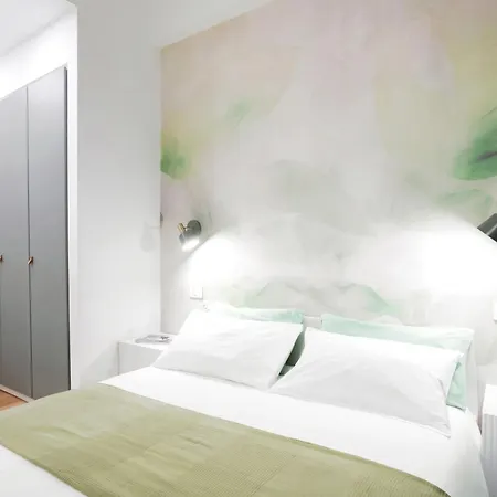 Apartment House In Design Duomo-tortona-navigli-m4 Mailand