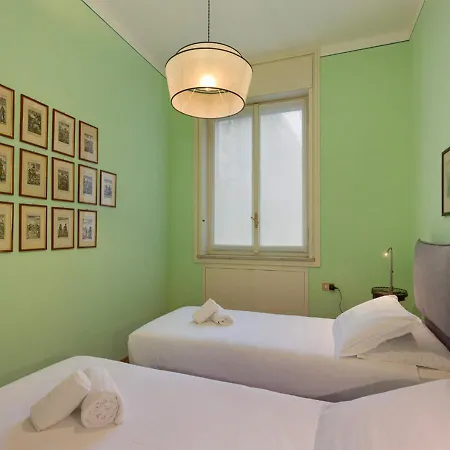 Favoloso A Pochi Minuti Dal Duomo מילאנו