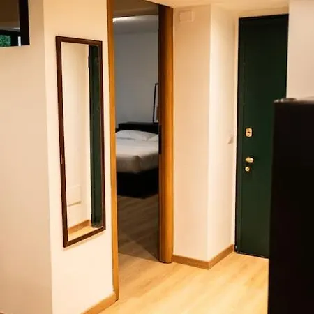 Fee4me Elegant Navigli Apartment