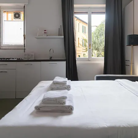 Italianway - Dall'ongaro 27 *
