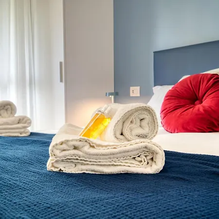Appartement Caseospitali - Frattiniflats15, Nuovo Bilocale Di Design Per 4 In Prestigioso Quartiere *