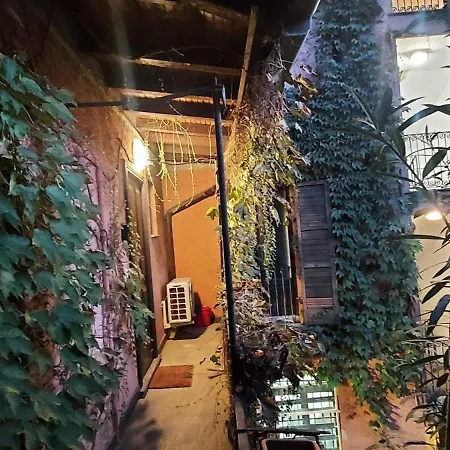 Niccolini Sarpi Food&design Modern In Chinatown Apartament