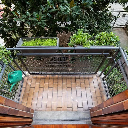 Design In Station Apartman