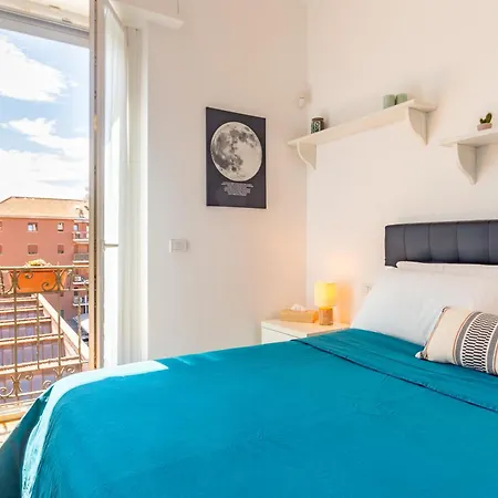 Casa Luce Con Terrazza Apartment *