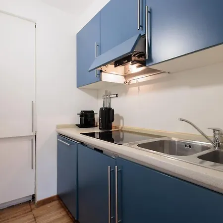 Urban House - Bright House Navigli Center * Mediolan