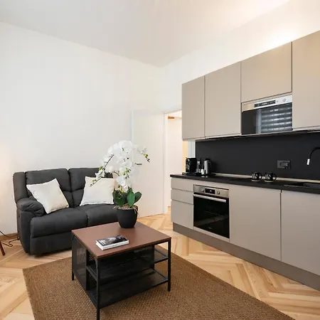 Luca Duomo Visconti Apartment