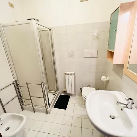 Very Big With 2 Balcony In Navigli District شقة ميلان