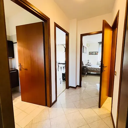 Very Big With 2 Balcony In Navigli District شقة