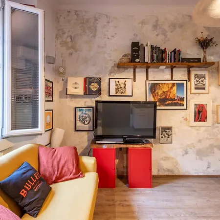 Apartment Bessy House, Near Fondazione Prada *