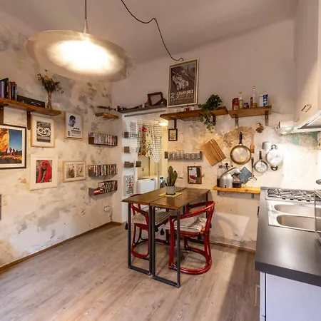 Bessy House, Near Fondazione Prada