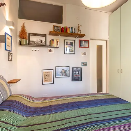 Bessy House, Near Fondazione Prada Apartment *