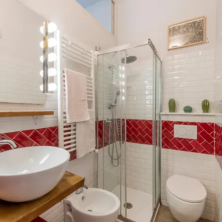 Apartment Bessy House, Near Fondazione Prada Milan