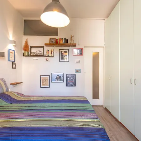 Bessy House, Near Fondazione Prada *
