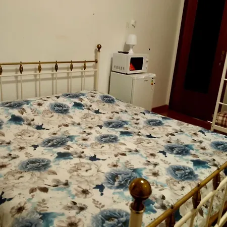 Gigli, Con Cucina In Comune E Terrazza Gasthuis *