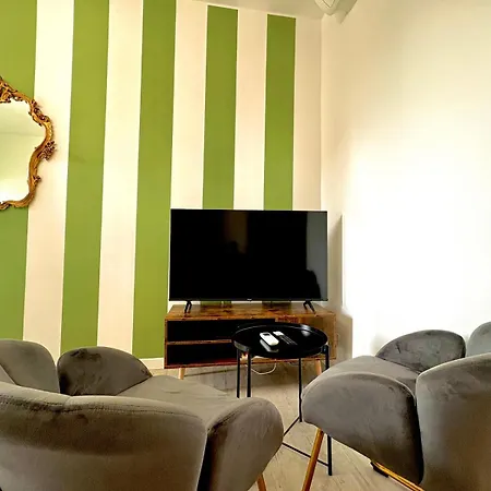 Apartment-navigli-house Of Mirrors Apartment Milan