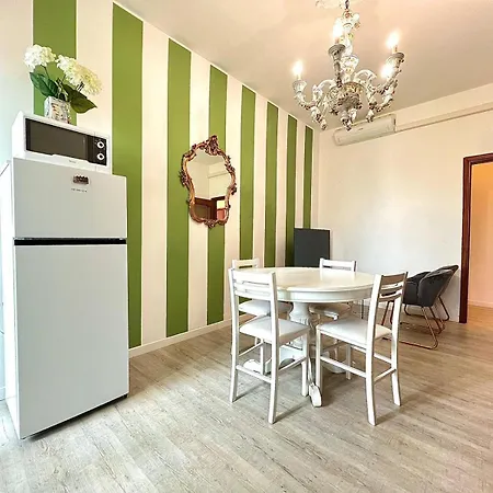 Apartment-navigli-house Of Mirrors Apartment Milan