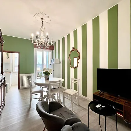 Apartment-navigli-house Of Mirrors Apartment Milan