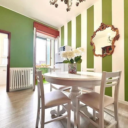 Apartamento Apartment-navigli-house Of Mirrors Milão