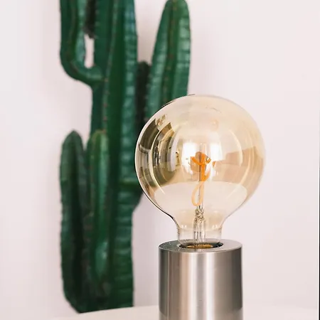 Comecasa 2 Bdr 450mt From Duomo *