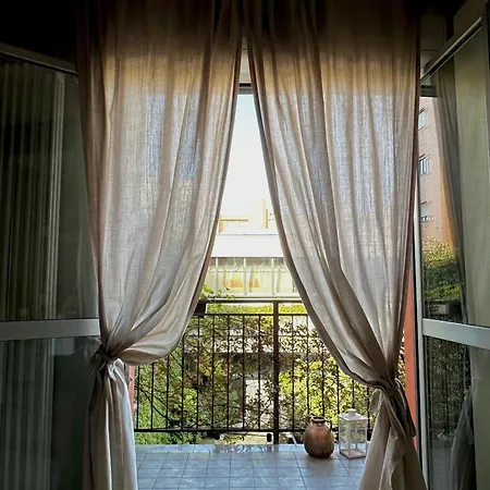 Azzurro Lancetti Retreat Apartment