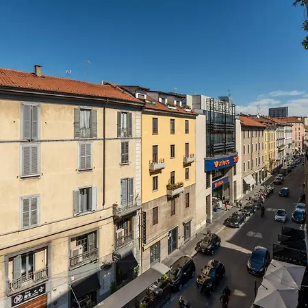 Stylish & Cozy Loft Near Life - Metro 50m Daire *