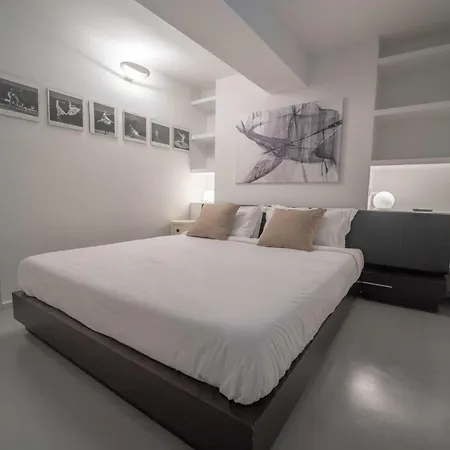 Marla Brera Center Apartment *