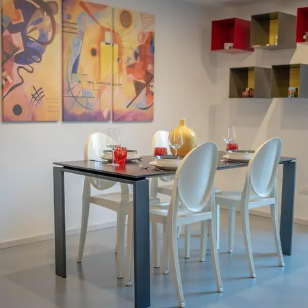 Marla Brera Center Apartment *