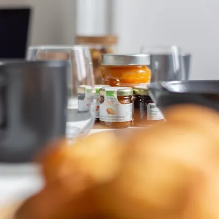 Stylish Loft In Porta Romana 아파트 *