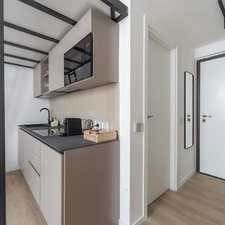 Stylish Loft In Porta Romana Milano