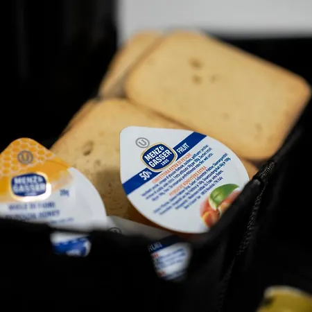 The Cozy Corner - Feel At - M3 Maciachini *