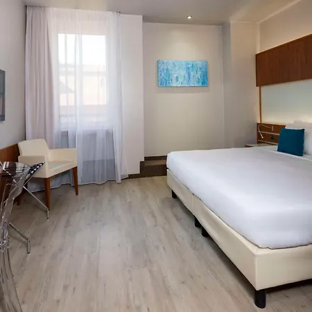 Western Madison Hotel