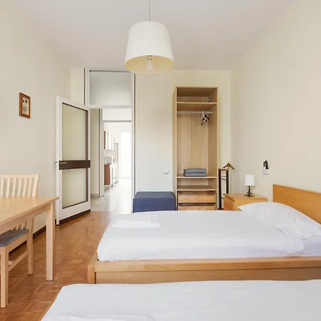 Stazione - Bilocale Con Cucina Separata Mailand