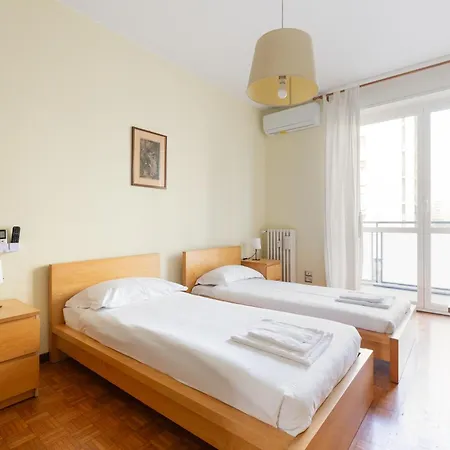 Stazione - Bilocale Con Cucina Separata Apartament Mediolan