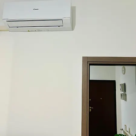 Chiara 18 - M4 Metro Blu *