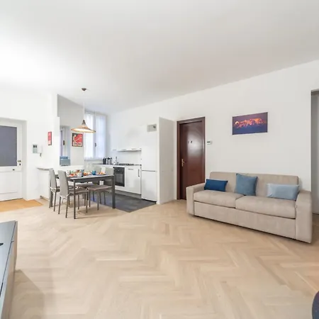 Charming 2-bedroom In Milanese Building
